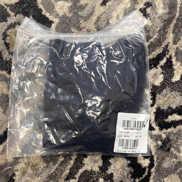 J. Crew V-back linen top - Picture 2 of 3